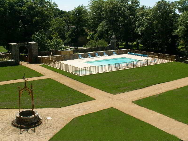 Aparthotel Prestige Odalys Le Chateau De Keraveon 4*