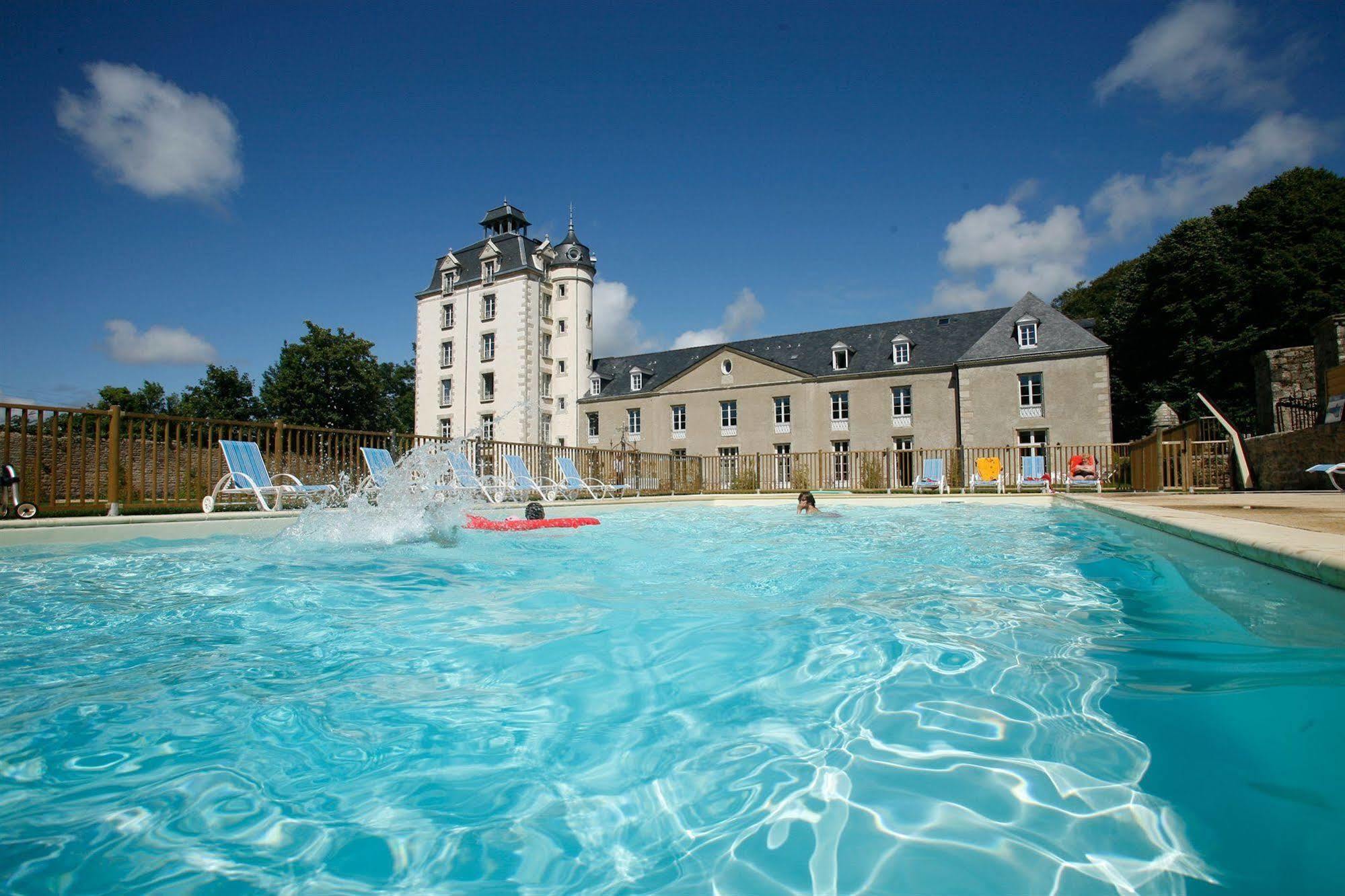 Prestige Odalys Le Chateau De Keraveon Aparthotel 4*